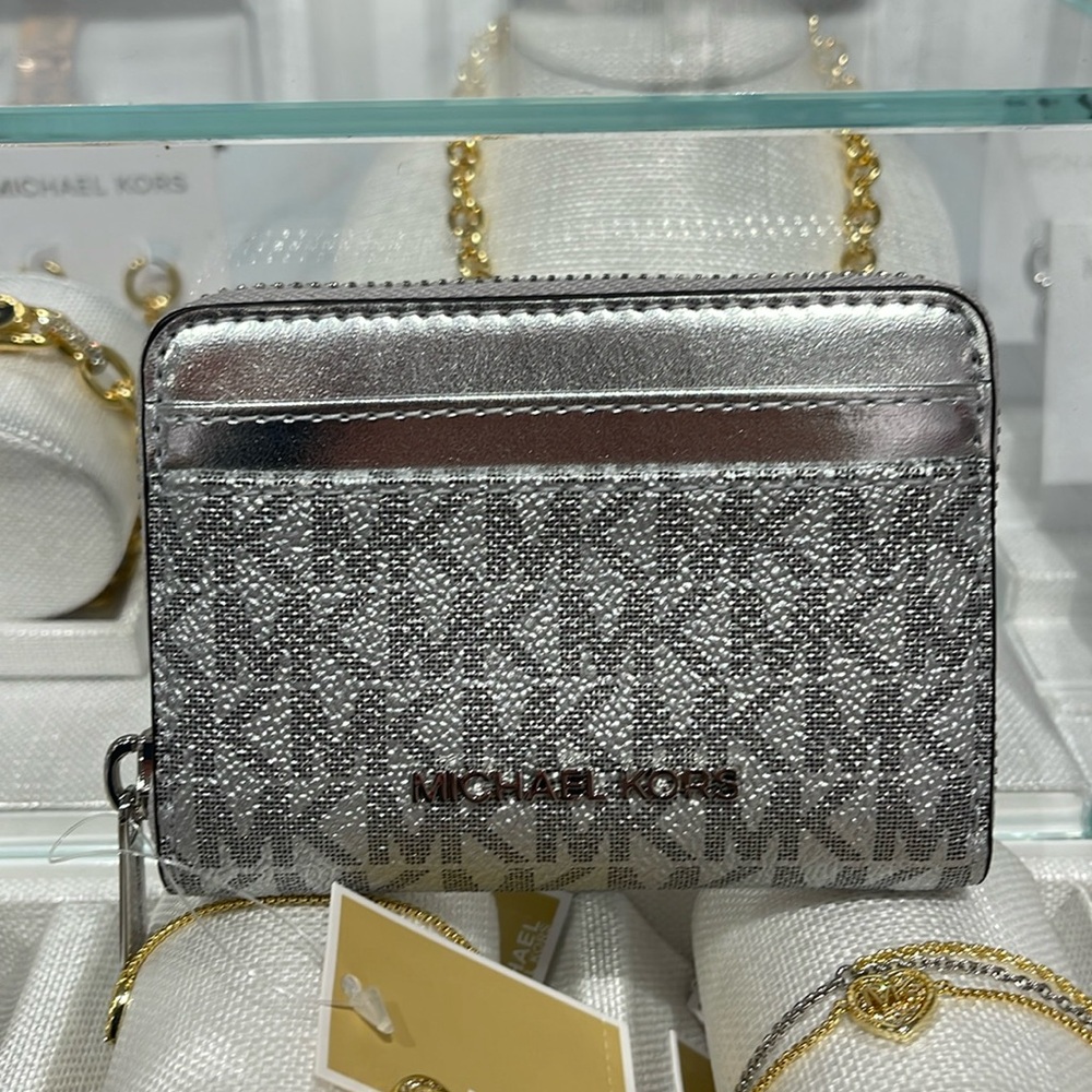 Michael Kors Women Medium Logo Zip Around Card Case Coin Pouch Wallet Silver
NWT